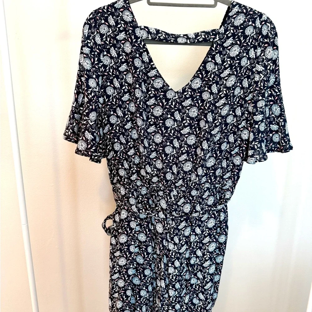 Floral Navy/Pink/White Romper - Picture 3 of 3